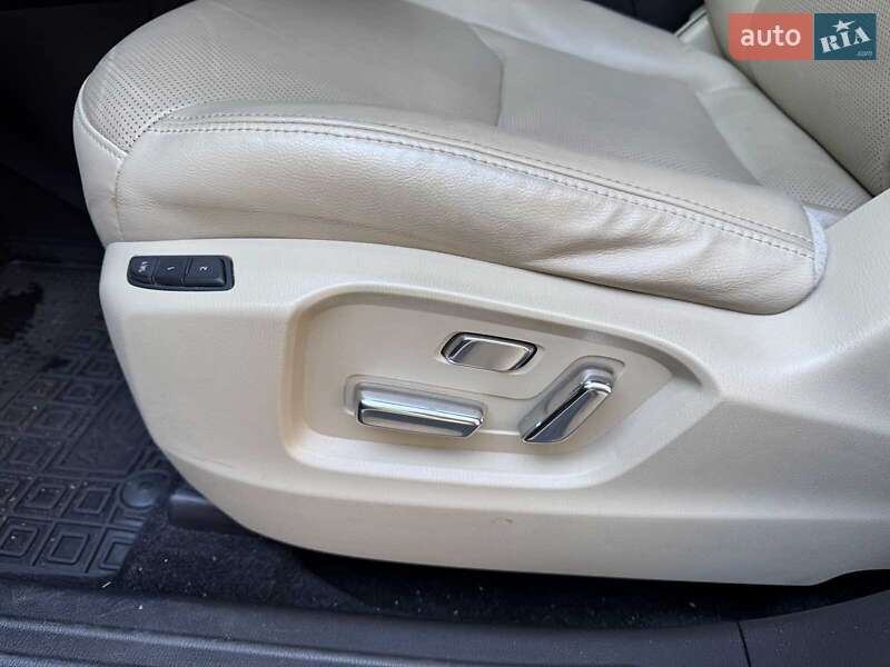 Позашляховик / Кросовер Mazda CX-9 2017 в Києві фото 15 Позашляховик / Кросовер Mazda CX-9 2017 в Києві