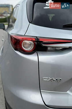 Позашляховик / Кросовер Mazda CX-9 2019 в 