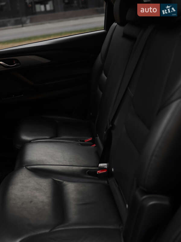 Позашляховик / Кросовер Mazda CX-9 2017 в Ужгороді