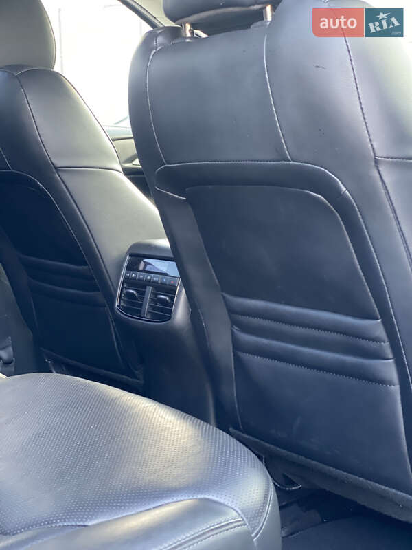 Позашляховик / Кросовер Mazda CX-9 2017 в Житомирі