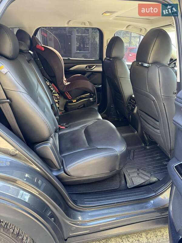 Позашляховик / Кросовер Mazda CX-9 2018 в Івано-Франківську