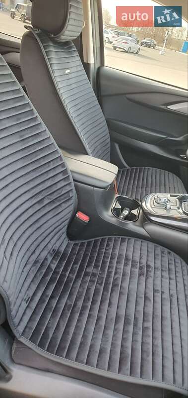 Позашляховик / Кросовер Mazda CX-9 2017 в Дніпрі фото 16 Позашляховик / Кросовер Mazda CX-9 2017 в Дніпрі