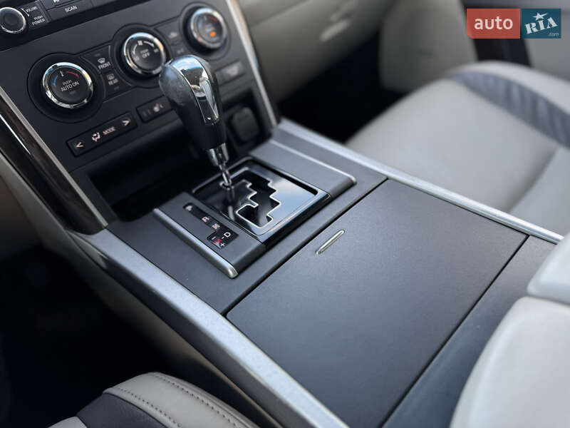 Позашляховик / Кросовер Mazda CX-9 2010 в Дрогобичі