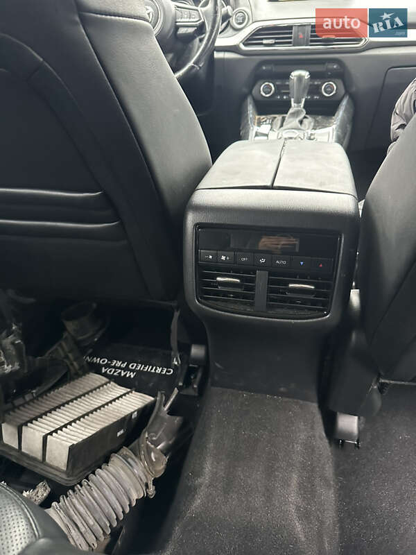 Внедорожник / Кроссовер Mazda CX-9 2018 в Новояворовске