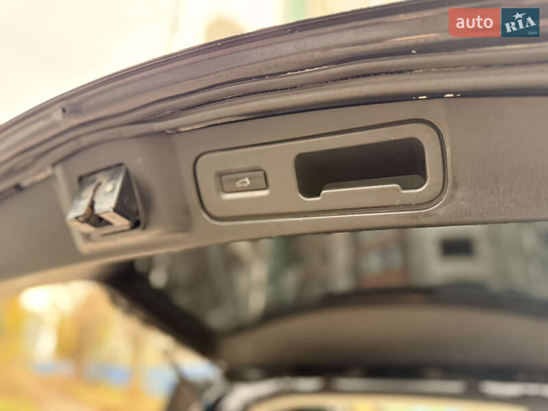 Позашляховик / Кросовер Mazda CX-9 2010 в Києві