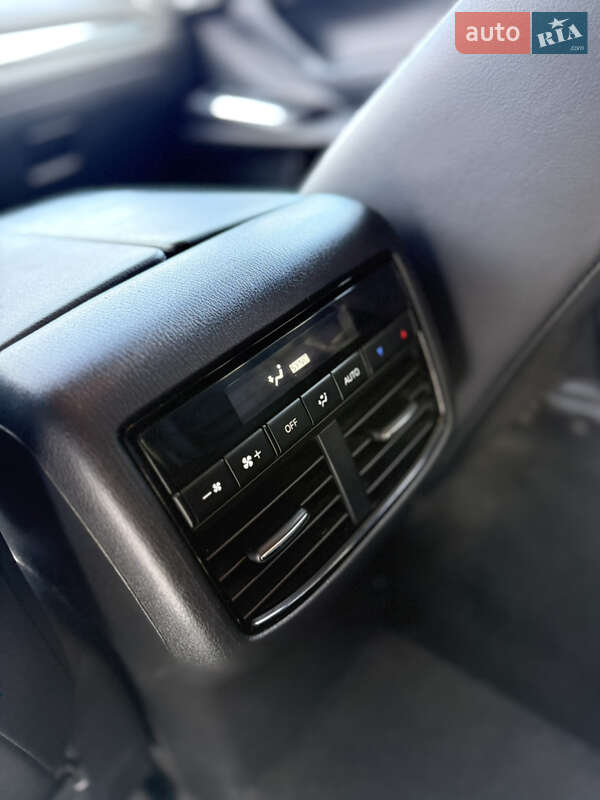 Внедорожник / Кроссовер Mazda CX-9 2017 в Ивано-Франковске фото 26 Внедорожник / Кроссовер Mazda CX-9 2017 в Ивано-Франковске