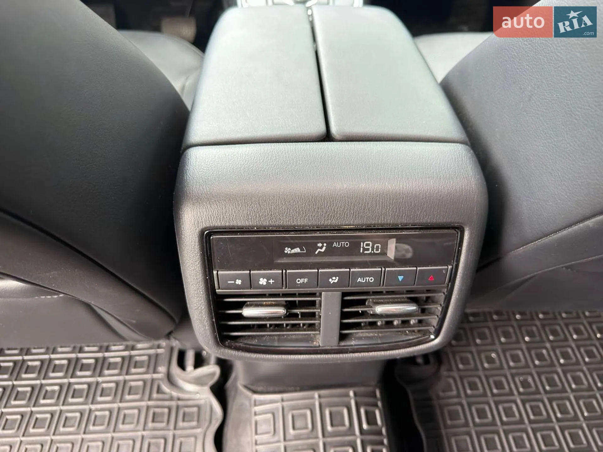 2017 Mazda CX-9 - мініатюра 24