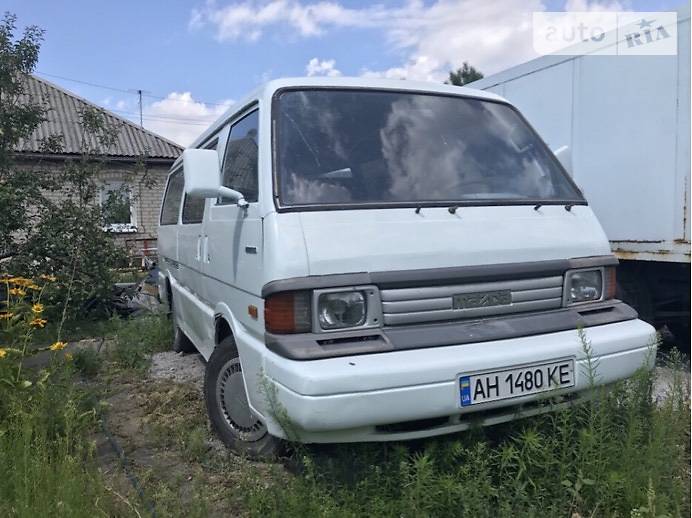 Туристичний / Міжміський автобус Mazda E-series 1994 в Донецьку