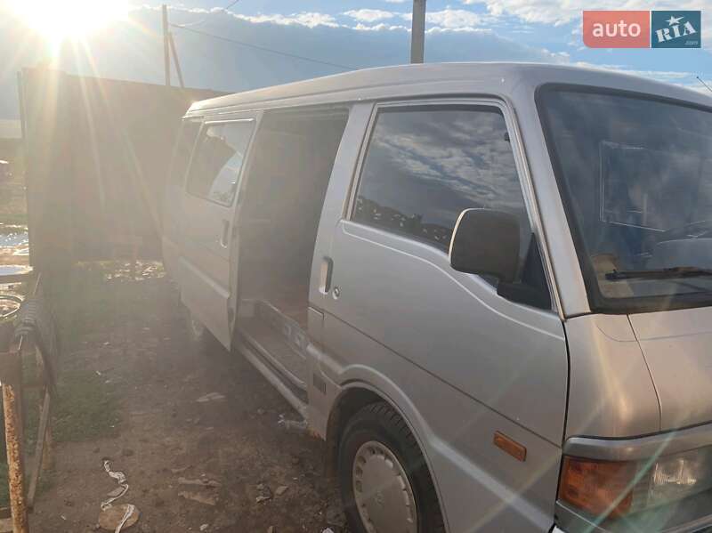 Минивэн Mazda E-series 1997 в Николаеве фото 14 Минивэн Mazda E-series 1997 в Николаеве