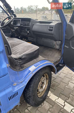 Другие автобусы Mazda E-series 1997 в 