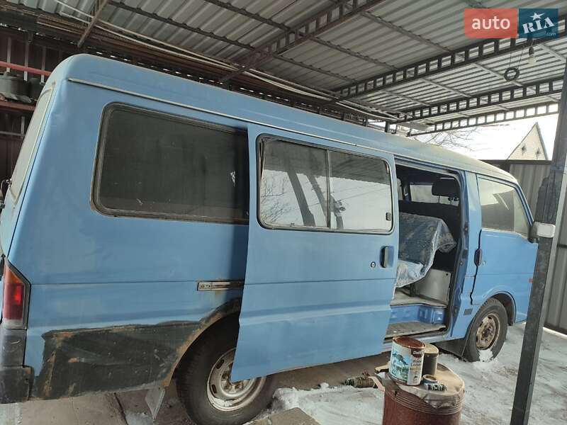 Микровэн Mazda E-series 1997 в Днепре