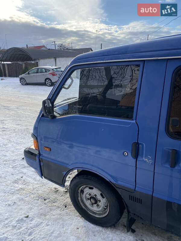 Минивэн Mazda E-series 1997 в Летичеве