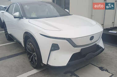 Внедорожник / Кроссовер Mazda EZ-60 2025 в Киеве