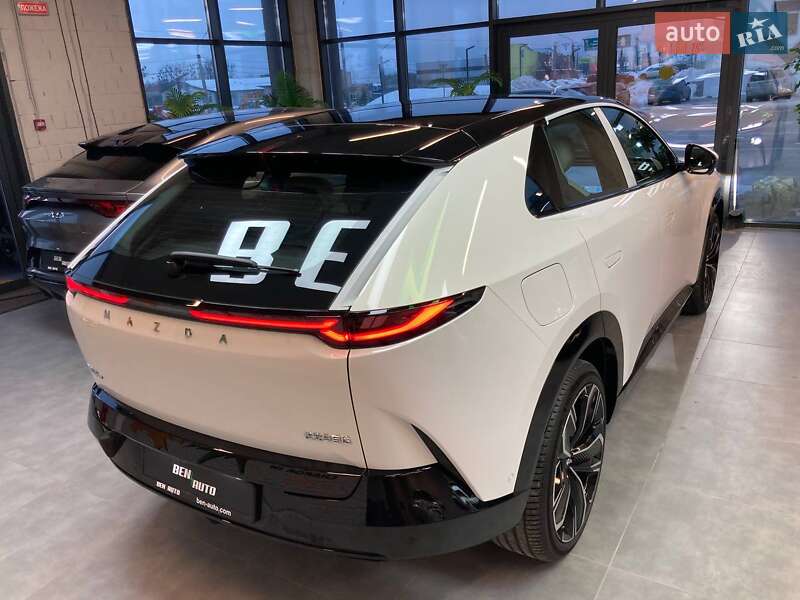 Внедорожник / Кроссовер Mazda EZ-60 2025 в Львове
