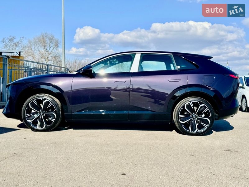 Внедорожник / Кроссовер Mazda EZ-60 2025 в Киеве