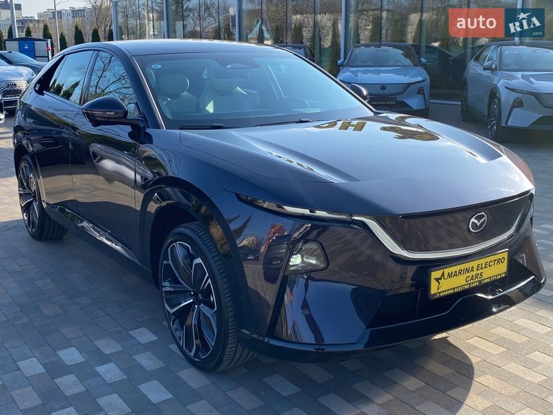 Внедорожник / Кроссовер Mazda EZ-60 2025 в Киеве