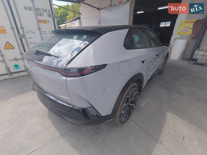 Внедорожник / Кроссовер Mazda EZ-60 2025 в Киеве