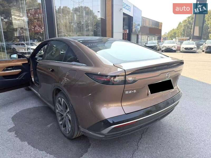 Седан Mazda EZ-6 2024 в Киеве
