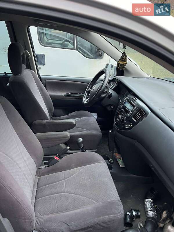 Минивэн Mazda MPV 2002 в Великом Березном
