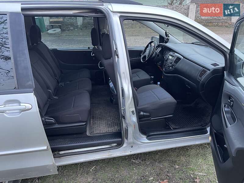 Минивэн Mazda MPV 2004 в Умани