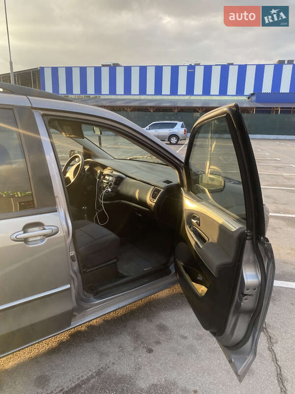 Минивэн Mazda MPV 2004 в Запорожье