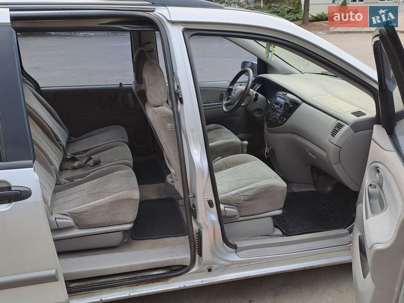 Мінівен Mazda MPV 2000 в Львові