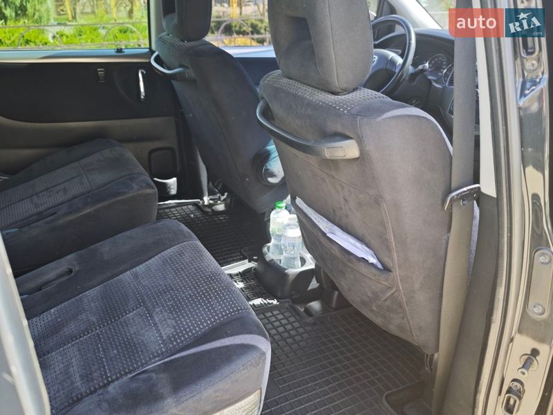 Мінівен Mazda MPV 2003 в Коротичу