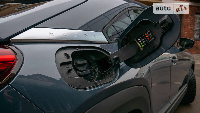Позашляховик / Кросовер Mazda MX-30 2020 в Києві