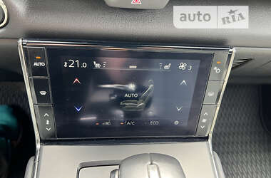 Внедорожник / Кроссовер Mazda MX-30 2020 в 