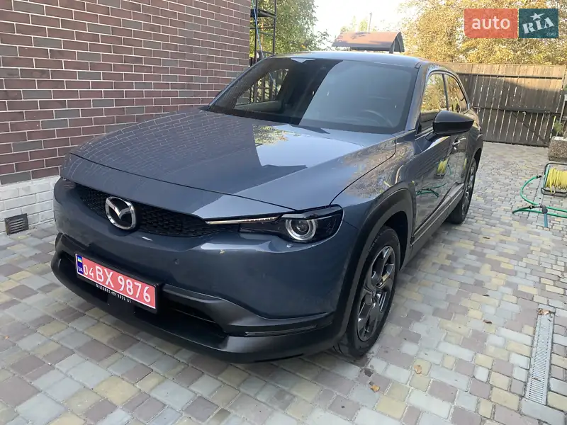 Внедорожник / Кроссовер Mazda MX-30 2020 в 