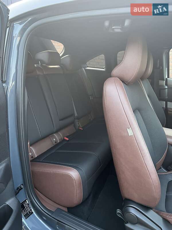 Позашляховик / Кросовер Mazda MX-30 2020 в Володимирі