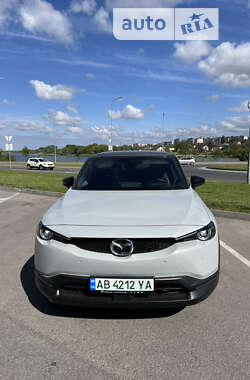 Внедорожник / Кроссовер Mazda MX-30 2021 в 