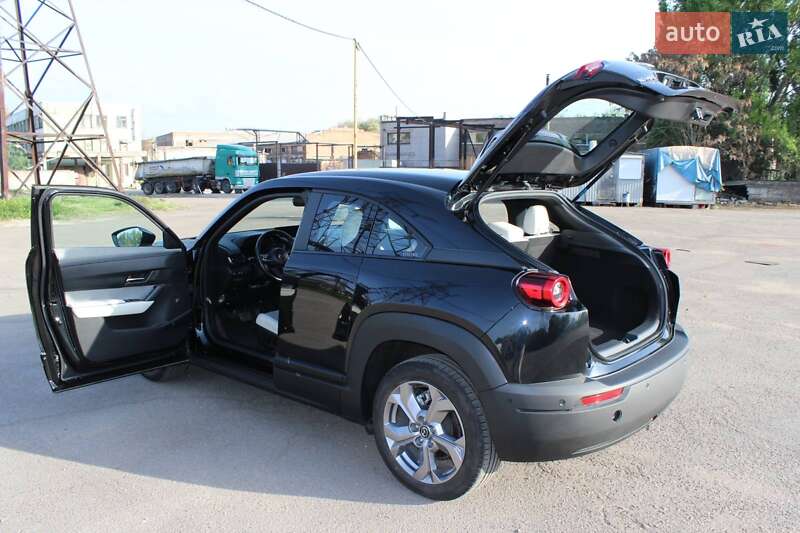 Внедорожник / Кроссовер Mazda MX-30 2021 в Запорожье