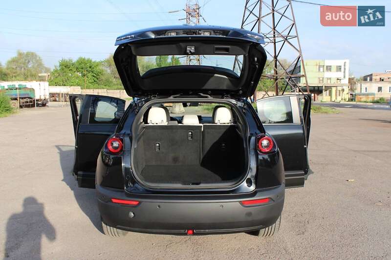 Внедорожник / Кроссовер Mazda MX-30 2021 в Запорожье