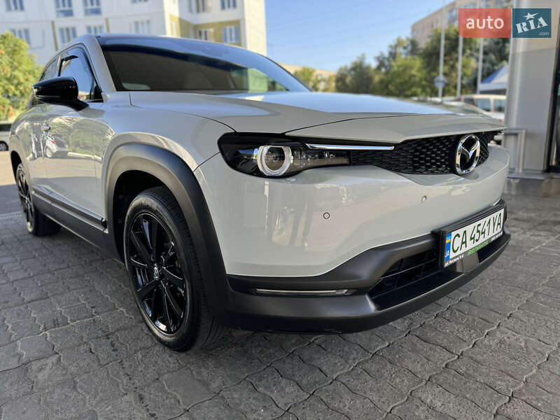 Внедорожник / Кроссовер Mazda MX-30 2020 в Одессе
