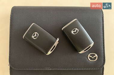 Внедорожник / Кроссовер Mazda MX-30 2020 в 