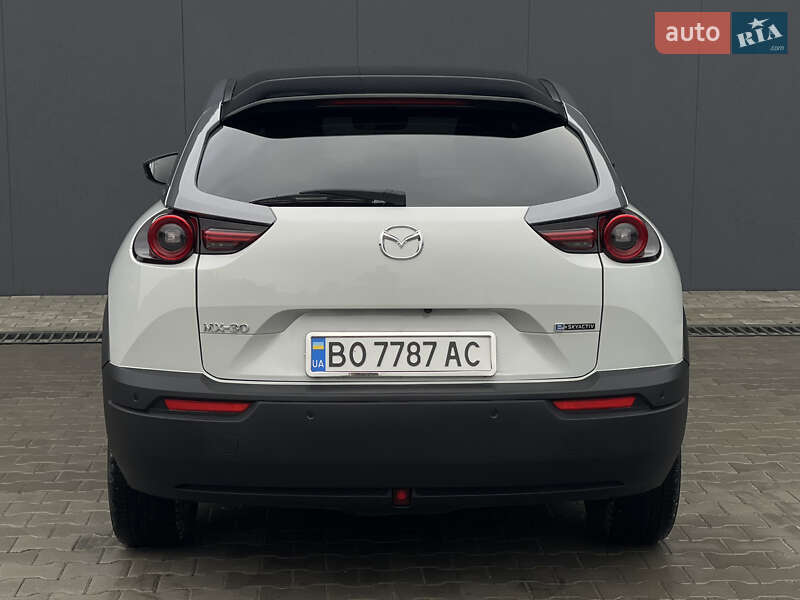 Внедорожник / Кроссовер Mazda MX-30 2020 в Тернополе
