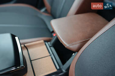 Внедорожник / Кроссовер Mazda MX-30 2024 в 