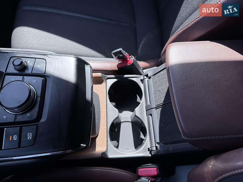 Внедорожник / Кроссовер Mazda MX-30 2020 в Виннице