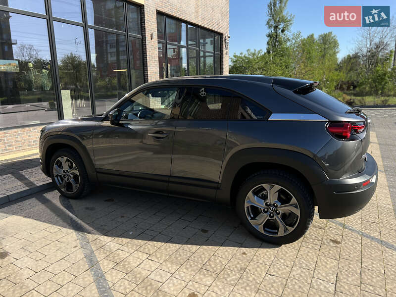 Внедорожник / Кроссовер Mazda MX-30 2020 в Ивано-Франковске