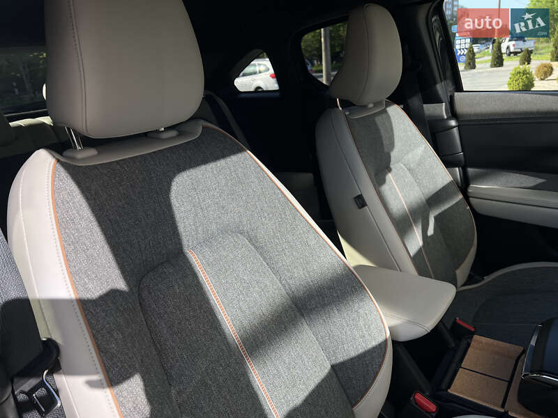 Внедорожник / Кроссовер Mazda MX-30 2020 в Ивано-Франковске