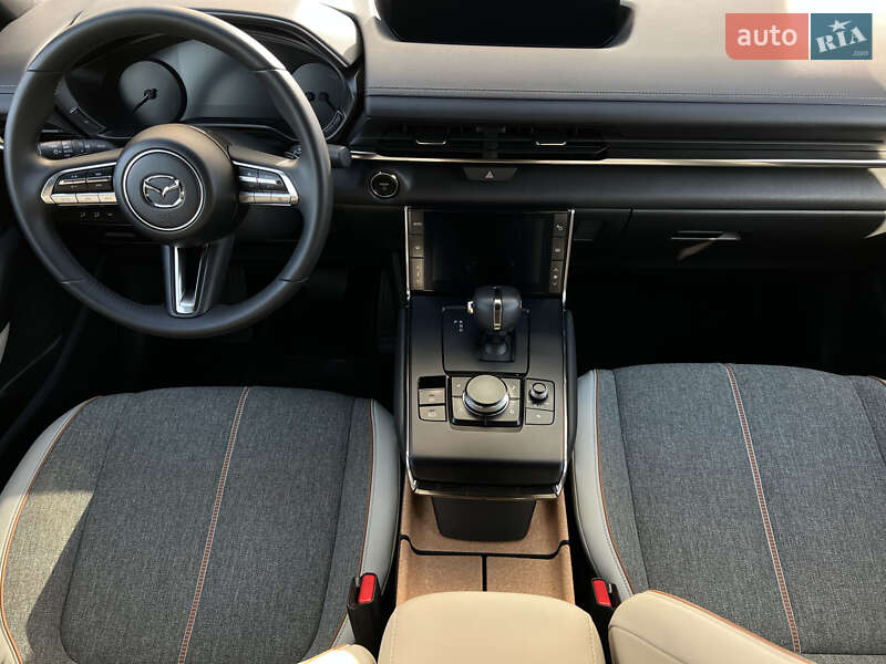 Внедорожник / Кроссовер Mazda MX-30 2020 в Ивано-Франковске