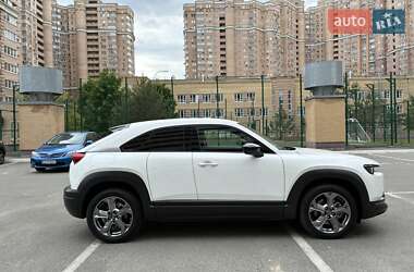 Внедорожник / Кроссовер Mazda MX-30 2020 в 