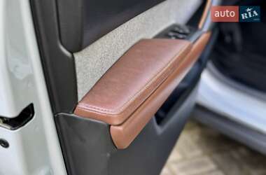 Внедорожник / Кроссовер Mazda MX-30 2020 в 