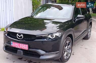 Позашляховик / Кросовер Mazda MX-30 2020 в 