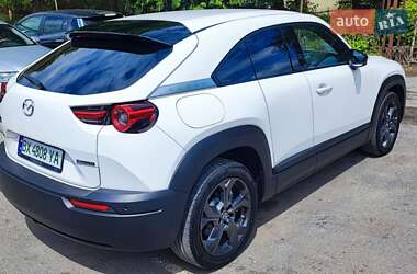 Внедорожник / Кроссовер Mazda MX-30 2020 в 