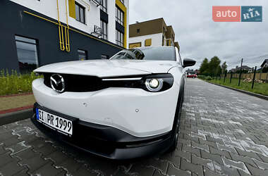 Внедорожник / Кроссовер Mazda MX-30 2022 в 