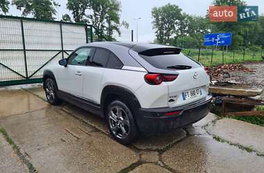 Позашляховик / Кросовер Mazda MX-30 2020 в 