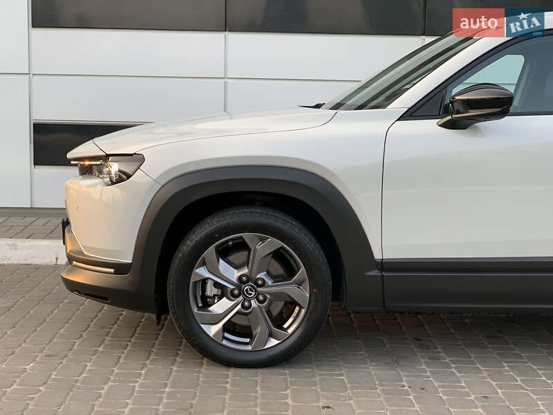 Позашляховик / Кросовер Mazda MX-30 2020 в Рівному