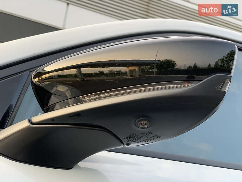 Позашляховик / Кросовер Mazda MX-30 2020 в Рівному